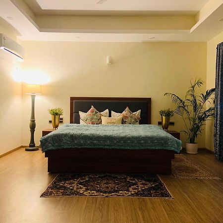 Umang - Premium Resort Like Villa In Vrindāvan Eksteriør bilde