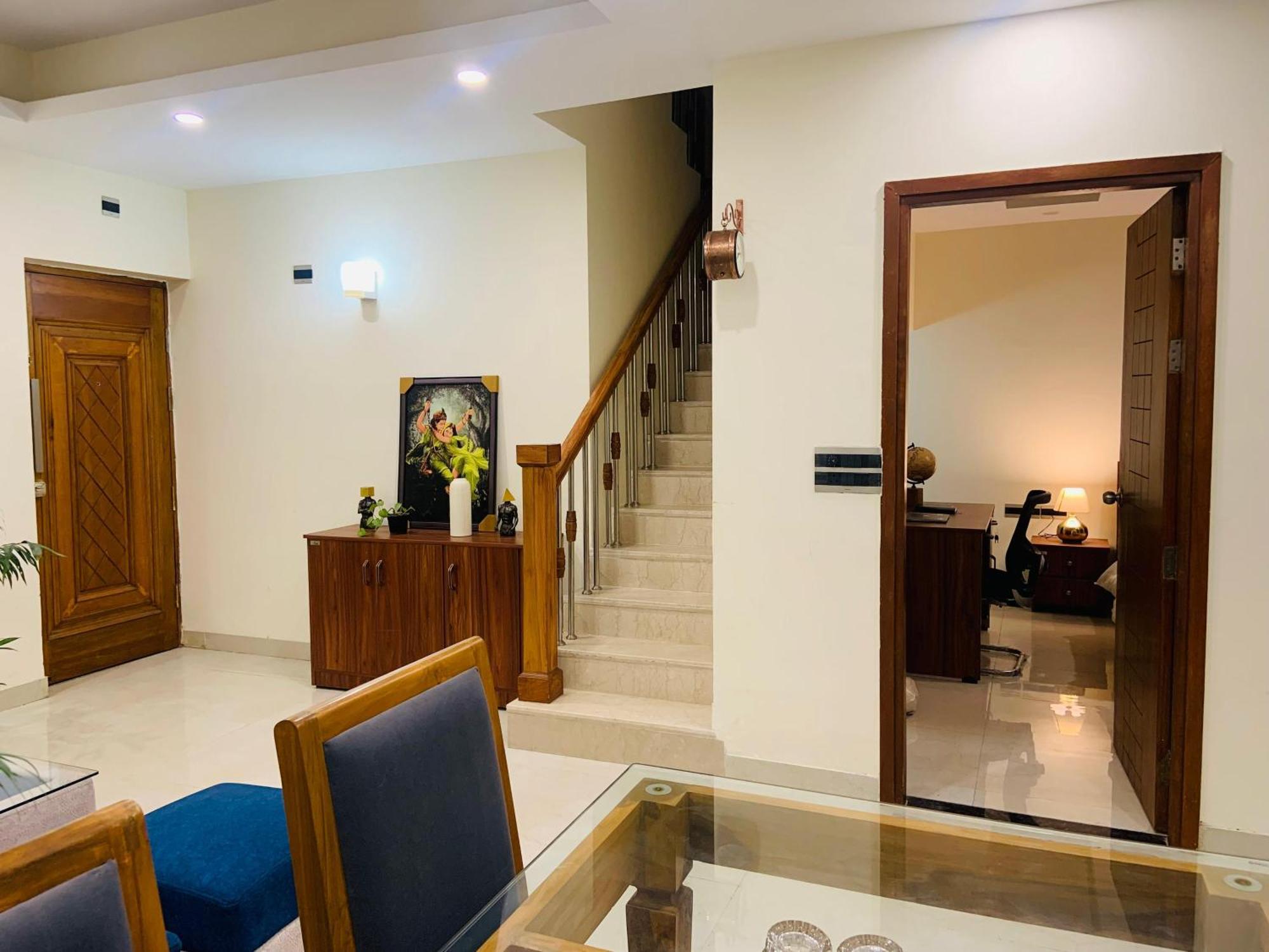 Umang - Premium Resort Like Villa In Vrindāvan Eksteriør bilde